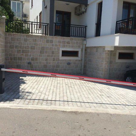 Apartment Mirjana Budva Bagian luar foto