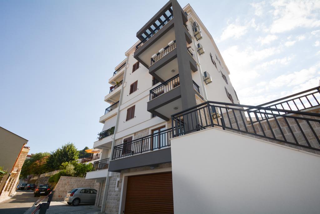 Apartment Mirjana Budva Bagian luar foto