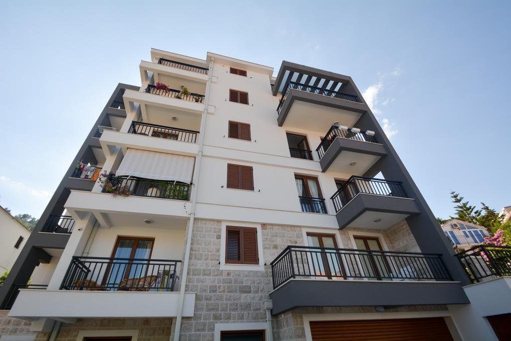Apartment Mirjana Budva Bagian luar foto